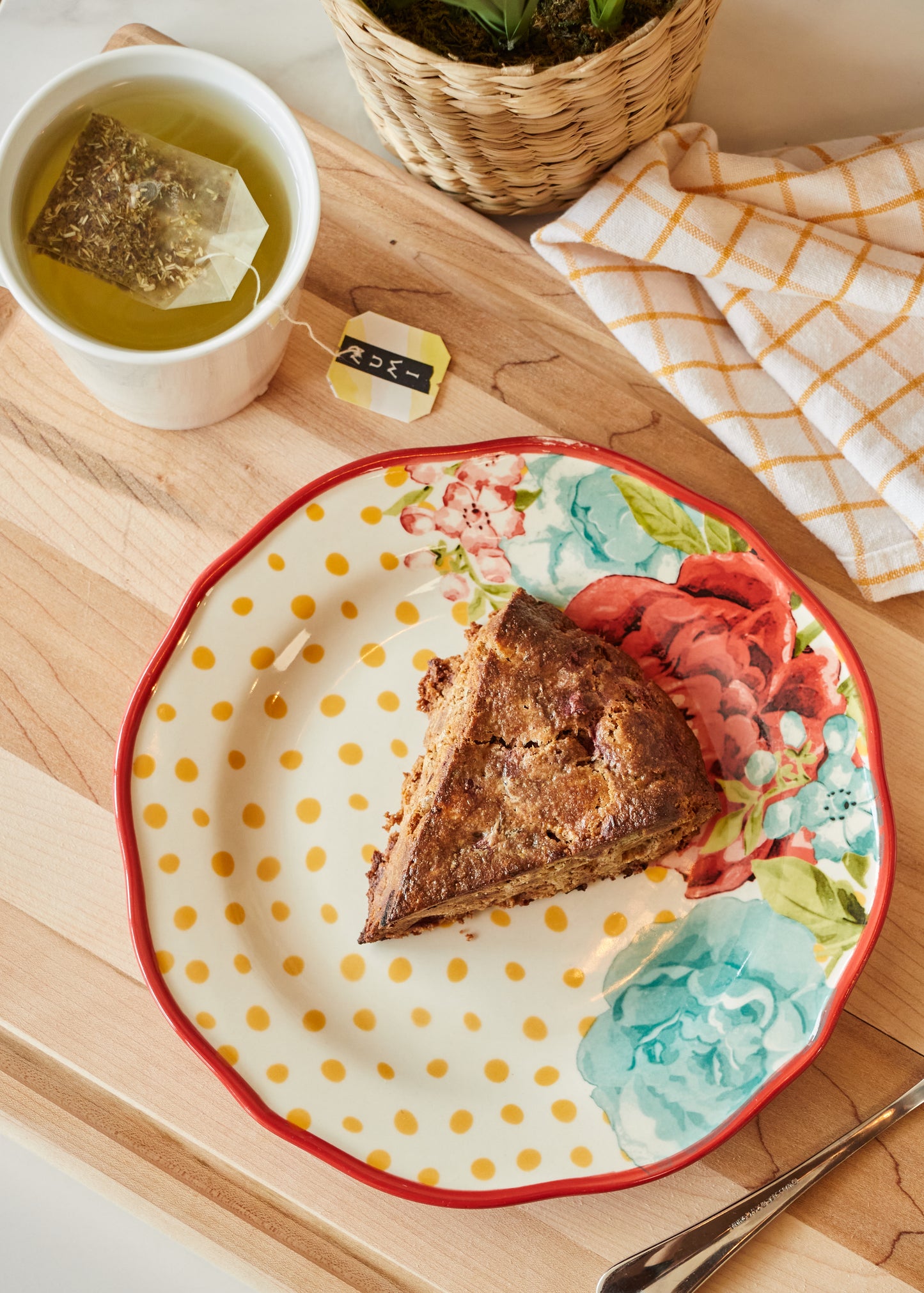 Strawberry Rhubarb Scones (gf) - box of 3