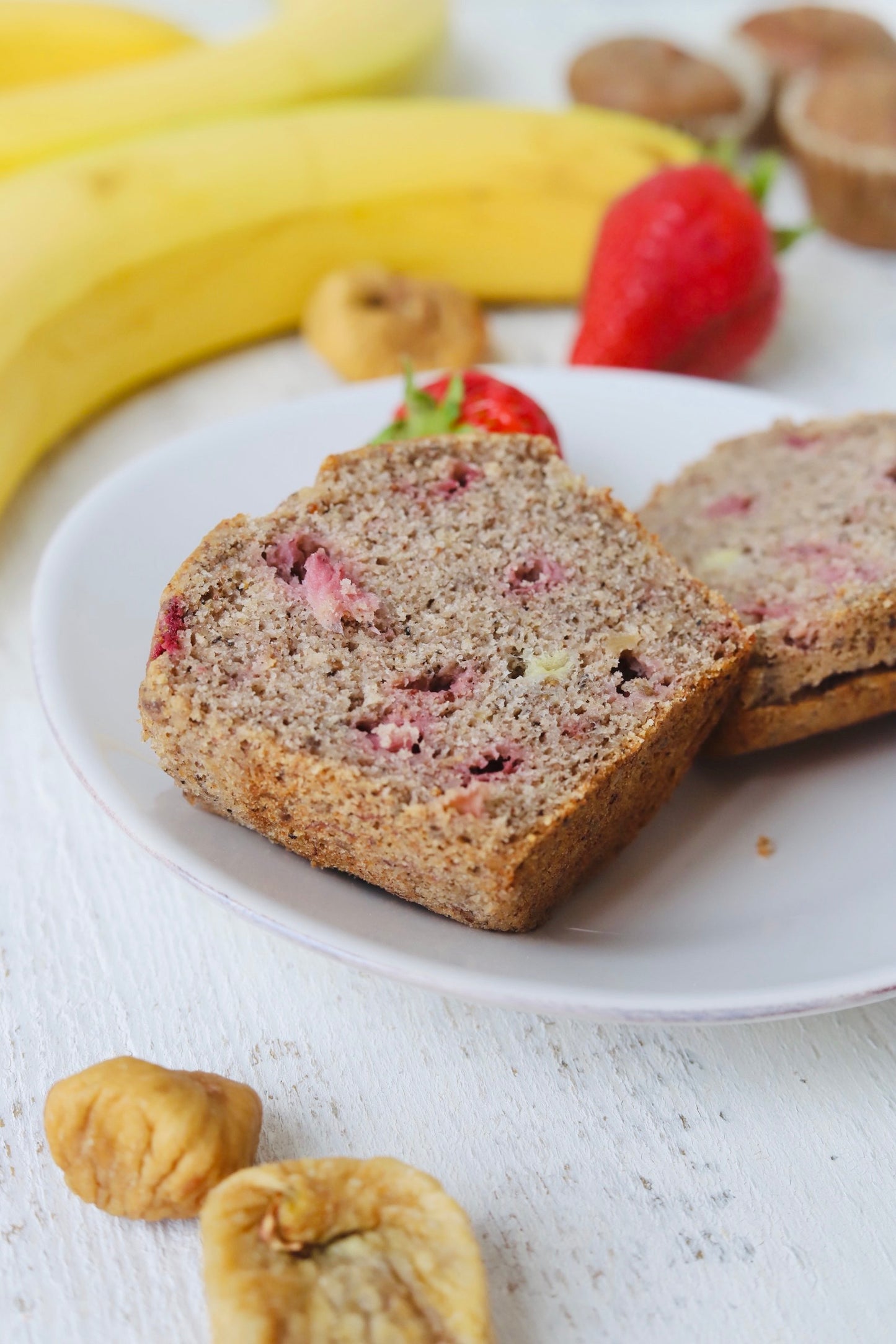 Buckwheat Banana Strawberry Muffin (vegan/gf)
