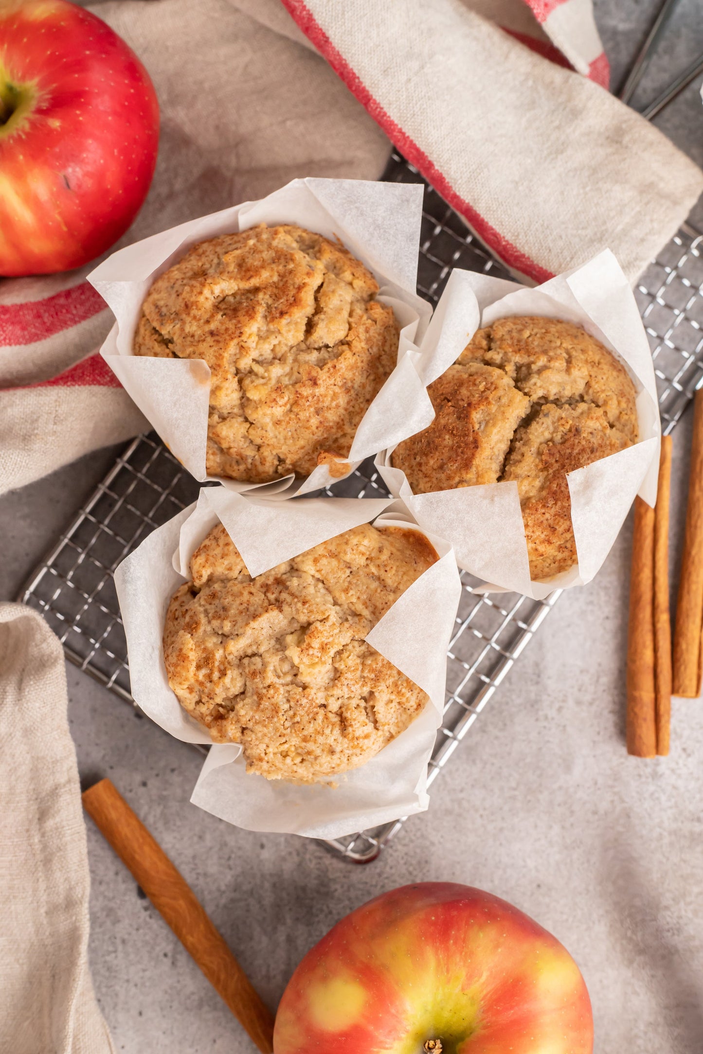 Organic Apple with Cinnamon Muffin (gf oat flour)