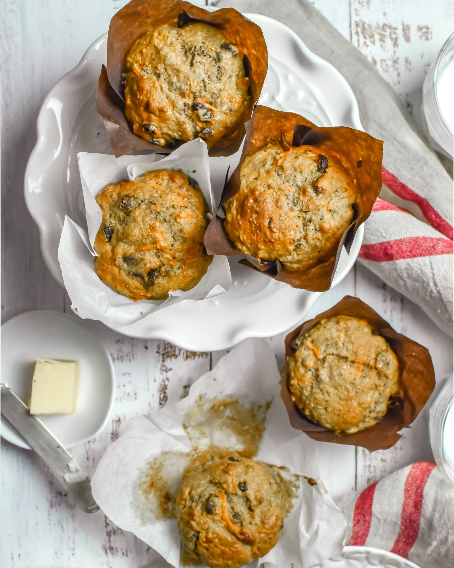 Carrot with Walnuts and Raisins Muffin (whole wheat)